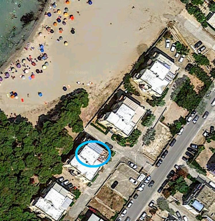 Con Terrazzo Sul Mare E Discesa In A Apartment *