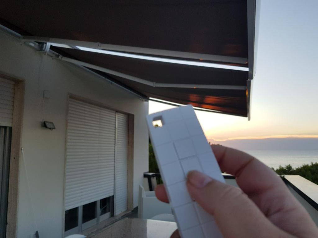 Apartment Con Terrazzo Sul Mare E Discesa In A